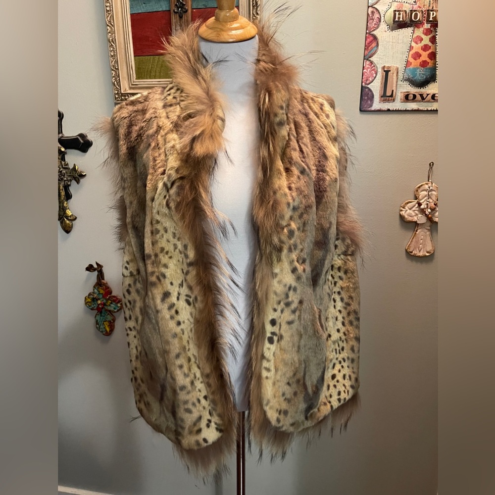 Lauren Hansen sleeveless cover